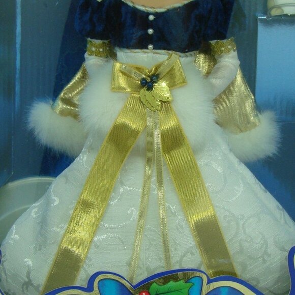 Vintage 1998 Snow White Holiday Princess Barbie - Picture 6 of 12